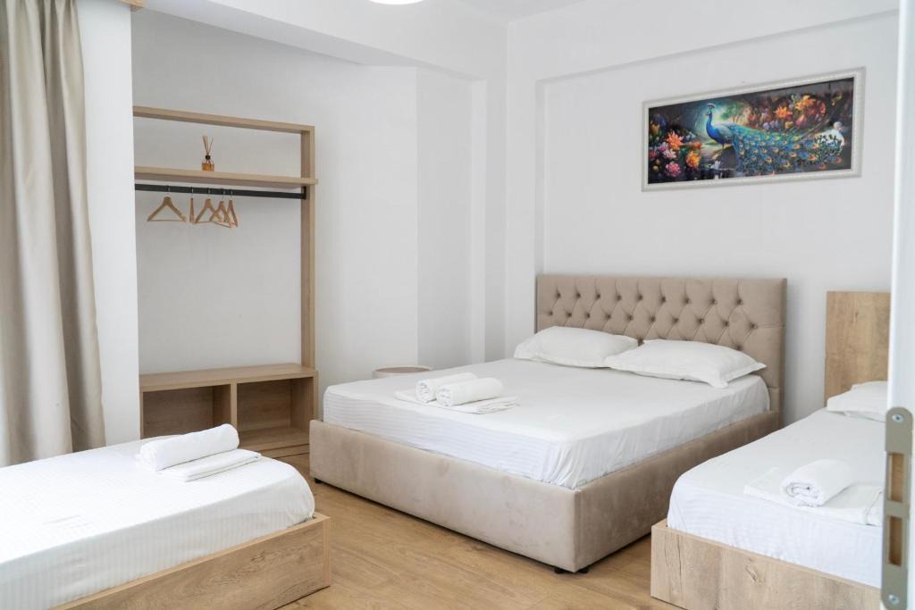 Qafe e Gjashtes Hotel | B&B Sunny Side