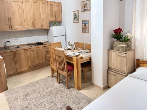 Golem Apartment | Beach Family House & Free Parking Golem, Durres
