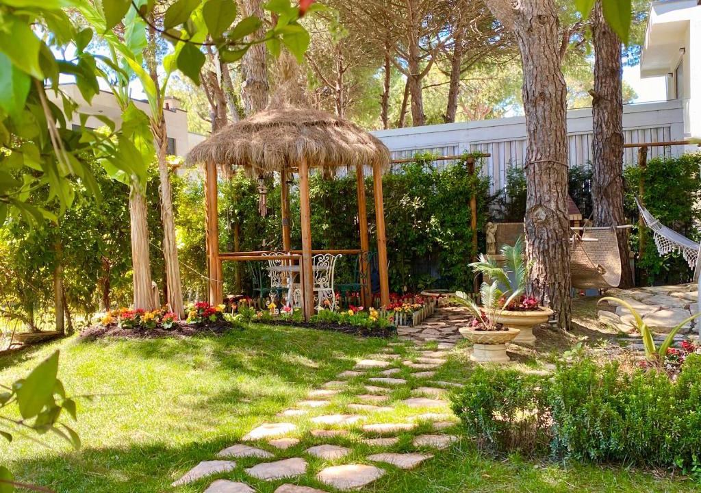 Qerek Apartment | Beach Garden Paradise