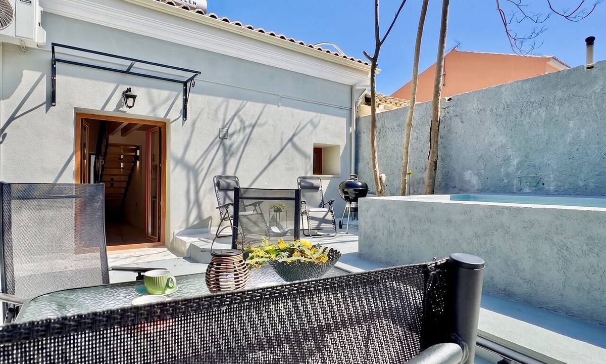 Roda Villa | Beach Villa Skouna with private pool
