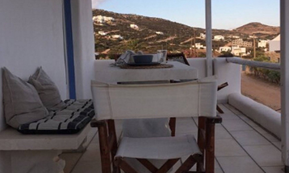 Antiparos Villa | Beachfront Antiparos Apartment | 2 Bedrooms | Apartment Niamos