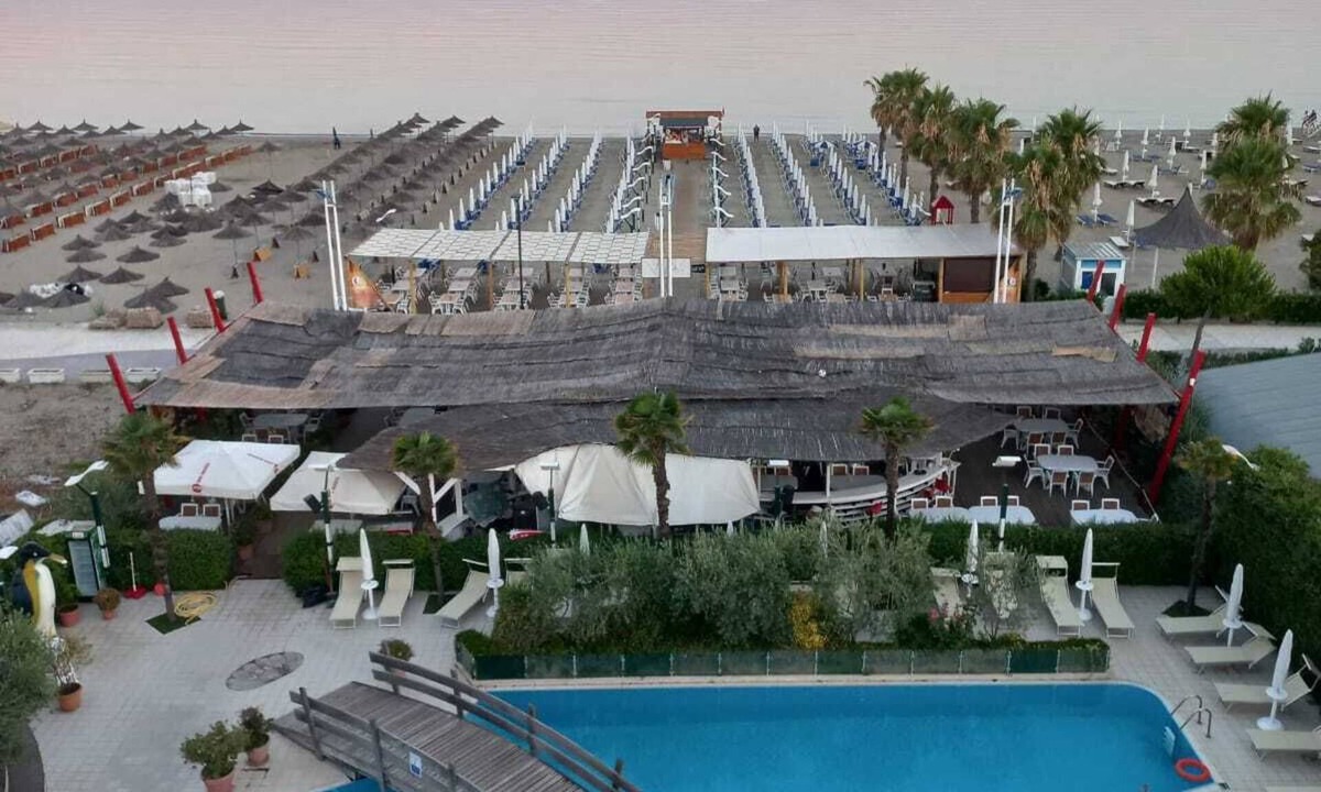 Golem Hotel | Beachfront Hotel with Pool, Restaurant & Private Beach in Golem