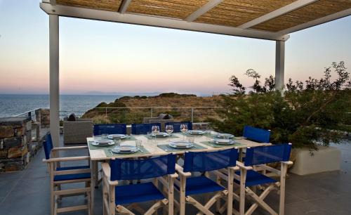 Naxos Villa | Beachfront Villa Ariadne