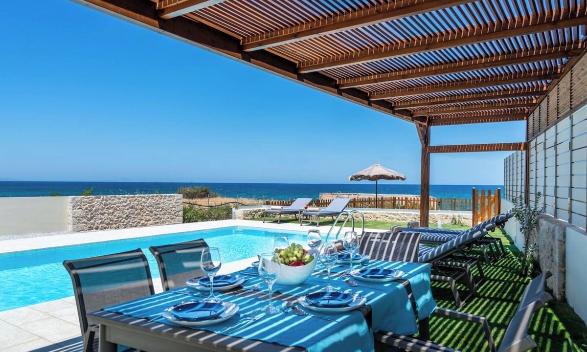 Rethymno Villa | Beachfront Villa w/Private Pool, BBQ and Ping Pong
