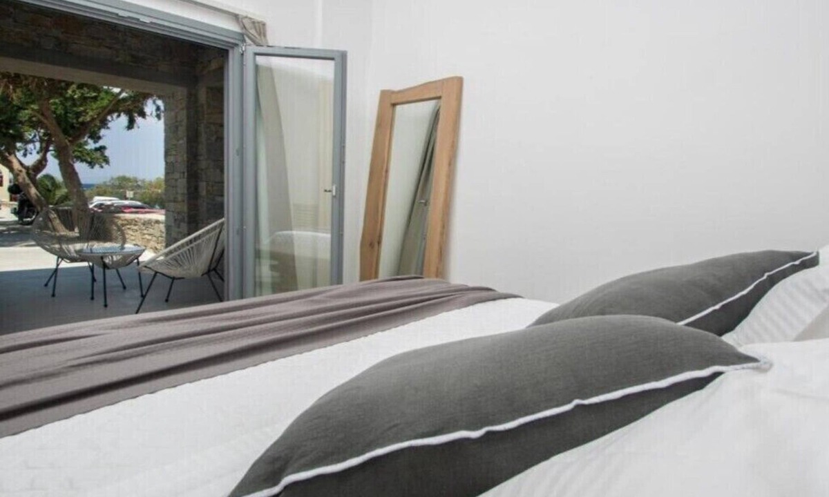 Kini Apartment | BH786 - C - Suite Syros