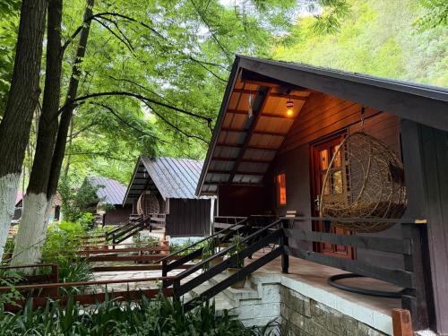 Mesopotam Ski Chalet | Blue Eye Villas