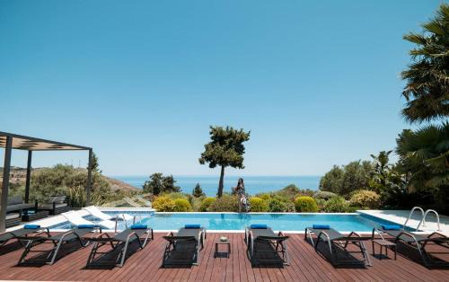 Apokoronas Villa | BlueSkyline Owner's Listing, By Hellocrete