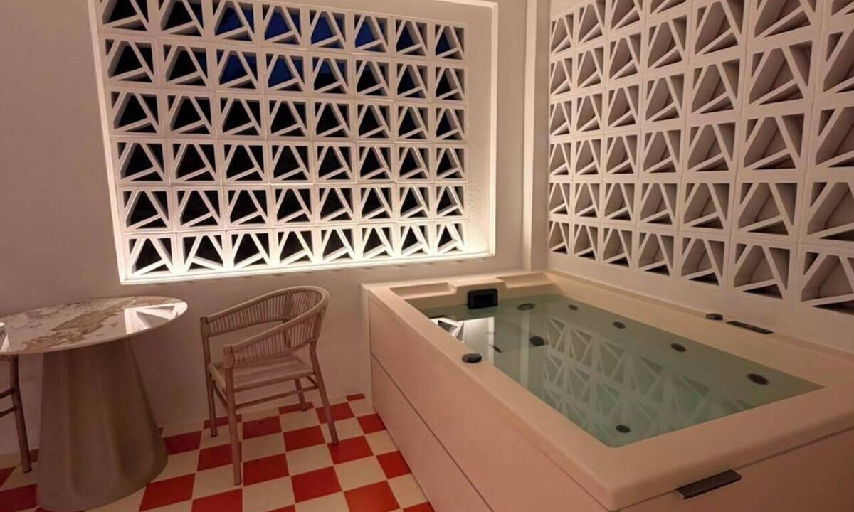Antiparos Apartment | Bluewaves Antiparos Moonstone Jacuzzi House