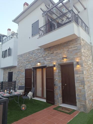 Nees Pagases Villa | Bohobreeze Volos