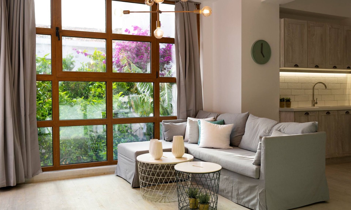 Old Town Rethymnon Apartment | Breakfast Included! "Feels like home", The floor Apartments.