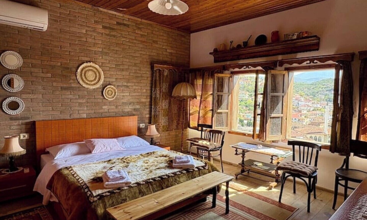 Berat Villa | Built 18 Century/Garden Villa/Central/Mountain view/2KingBed/Full Kitchen