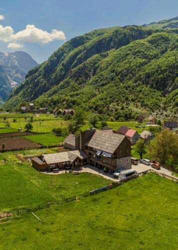 Theth House | Bujtina Polia