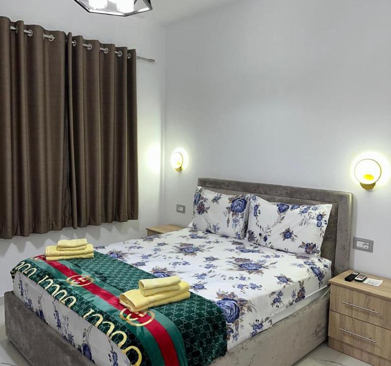 Sakës Apartment | Bujtina4A Rrenc