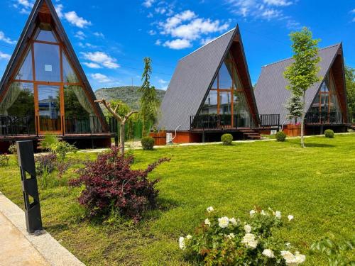 Sakës Ski Chalet | Bujtinat te Mullari