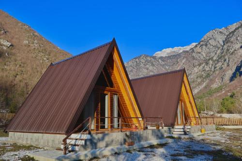 Shale Ski Chalet | Bungaja Chalets