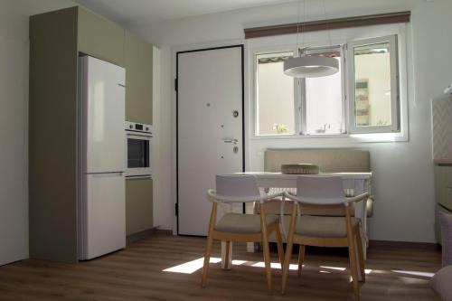Agios Dimitrios Apartment | Calm Studio - Agios Dimitrios