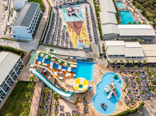 Tsilivi Hotel | Caretta Paradise Resort & WaterPark