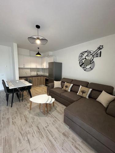 Shengjin Apartment | Casa Del Mar 2