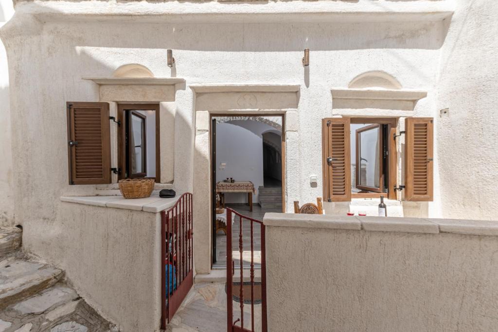Aperathos Apartment | Casa Estiva Apeiranthos Naxos Apartments