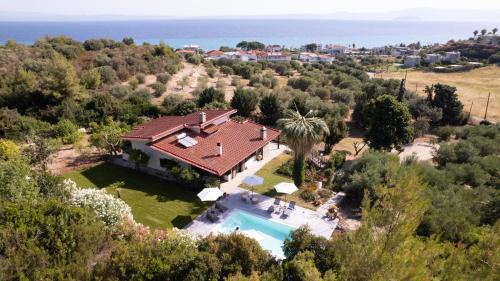 Pefkochori Villa | Casa Verde Villa by Apprime