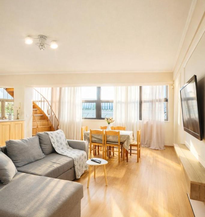 Tirana Apartment | Central Villa Families or Friends 24-7 selfcheck in