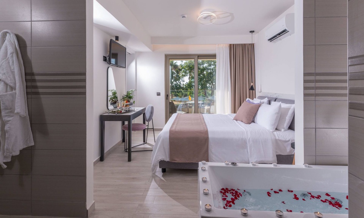 Pigianos Kampos Hotel | CHC Imperial Hotel – Adults Only