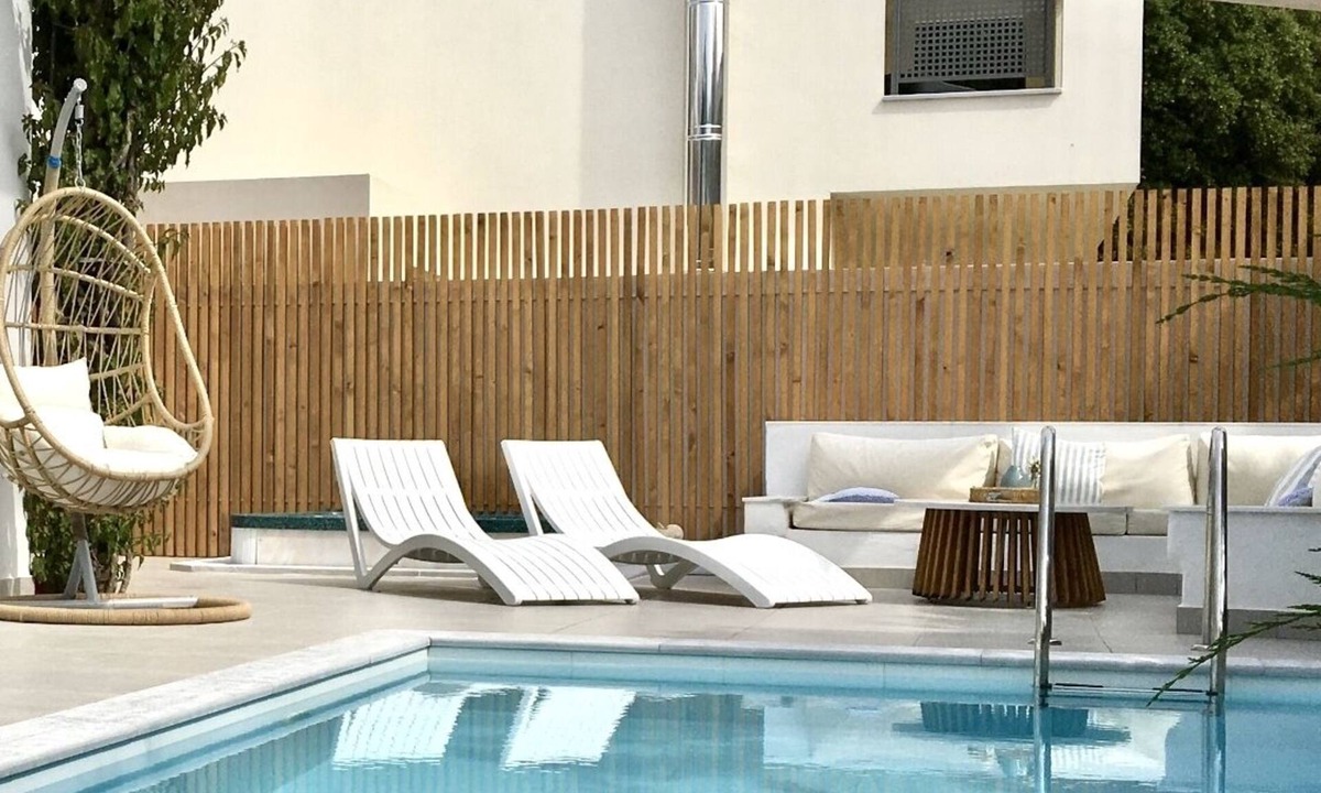 Skiathos Town Villa | CHRIS REA VILLA - WITH PRIVATE POOL AND JACUZZI