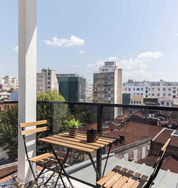 Ladadika Apartment | City Air