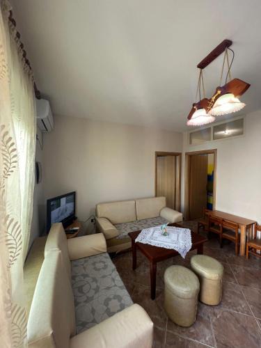 Shkembi i Kavajes Apartment | Comfort Apartment Near The Beach
