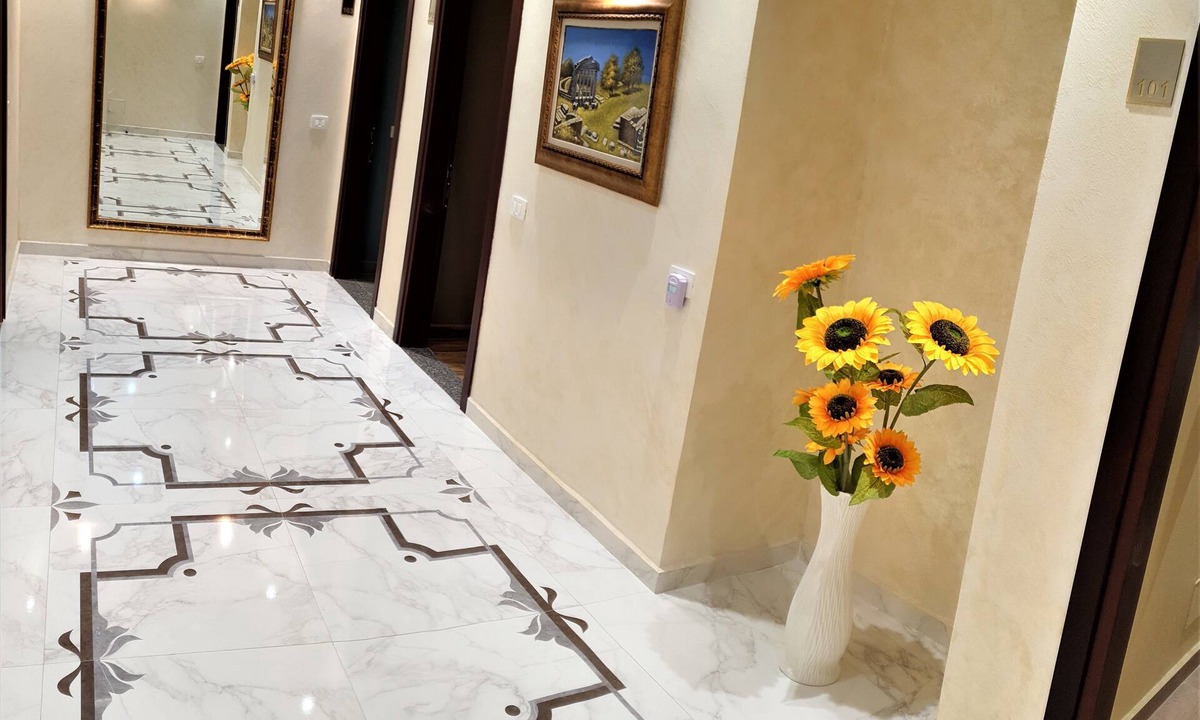 Mbrostar-Urë Hotel | Comfort Hotel