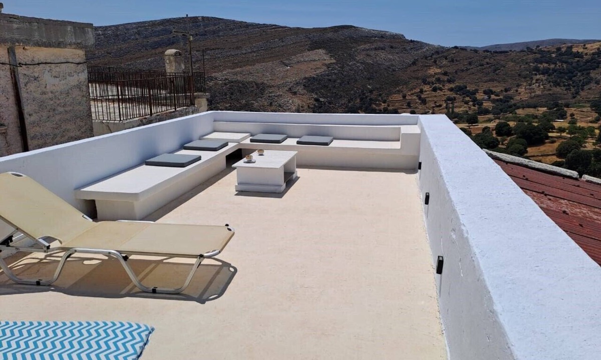 Aperathos House | Cosy Rooms in a Traditional House in the 'Marble Village' on the Island of Naxos
