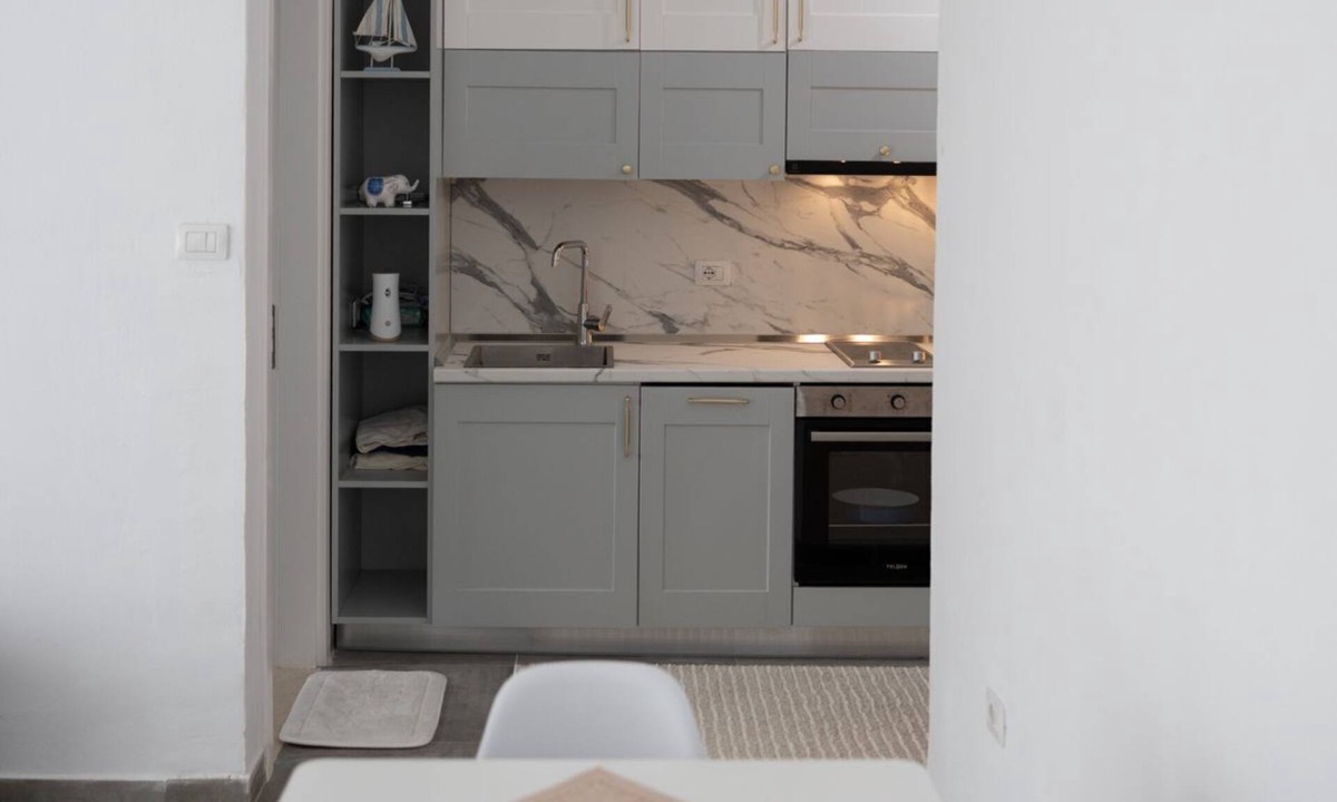 Sakës Apartment | Cozy 1-bedroom apartment in lovely Tale with AC