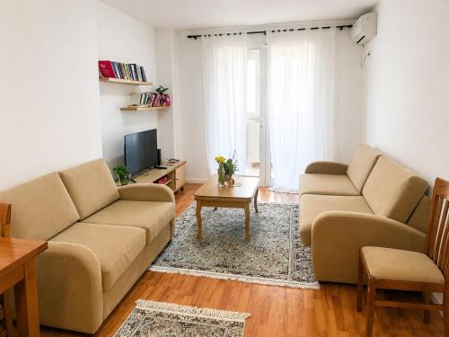 Dajt Apartment | Cozy Apartment, Free Parking near Dajti Cable Car, Bunk'Art