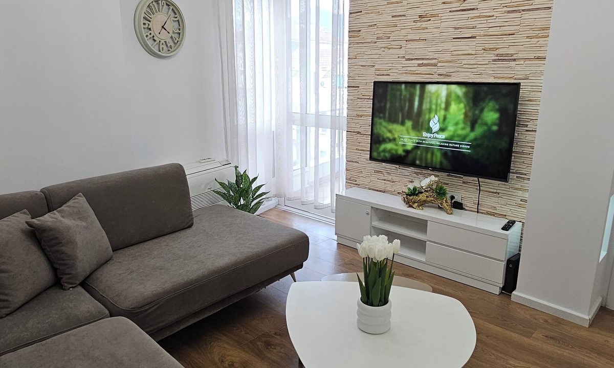 Tirana Apartment | Cozy apartment in Tirana with 2 bedrooms