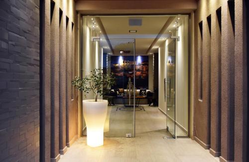 Stavros Apartment | CROSS PLAZA