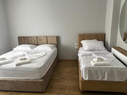 Kashar Apartment | Denis room