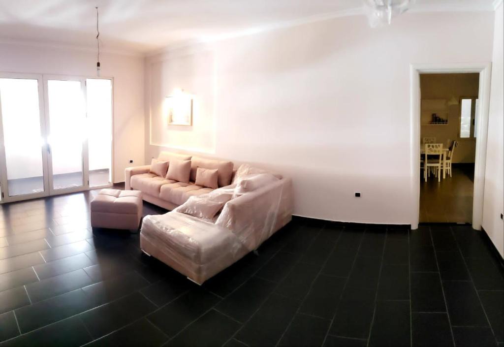 Kashar Apartment | Dhamo’s sweets apartment