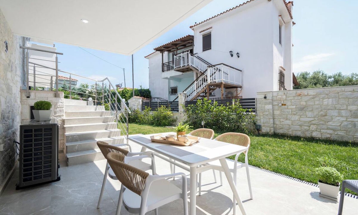 Nea Skioni Condo | Diomedes Villas in Skioni