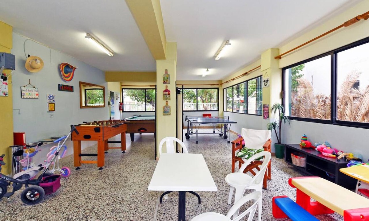 Paralia Dionysiou House | Dionisos Palms