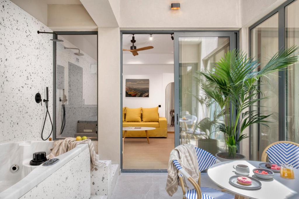 Piraeus Apartment | Dock 38 Apartments Collection