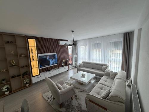 Mitrovicë Apartment | Eda's Home