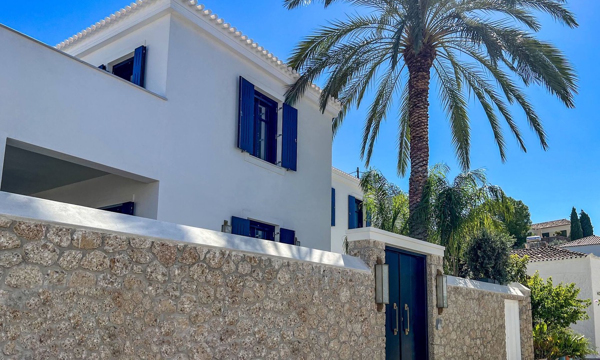 Spetses House | ELEGANT VILLA