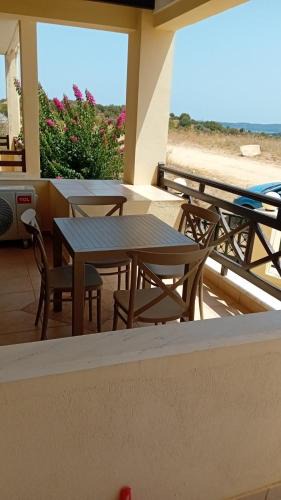 Nea Rodha Apartment | Elia