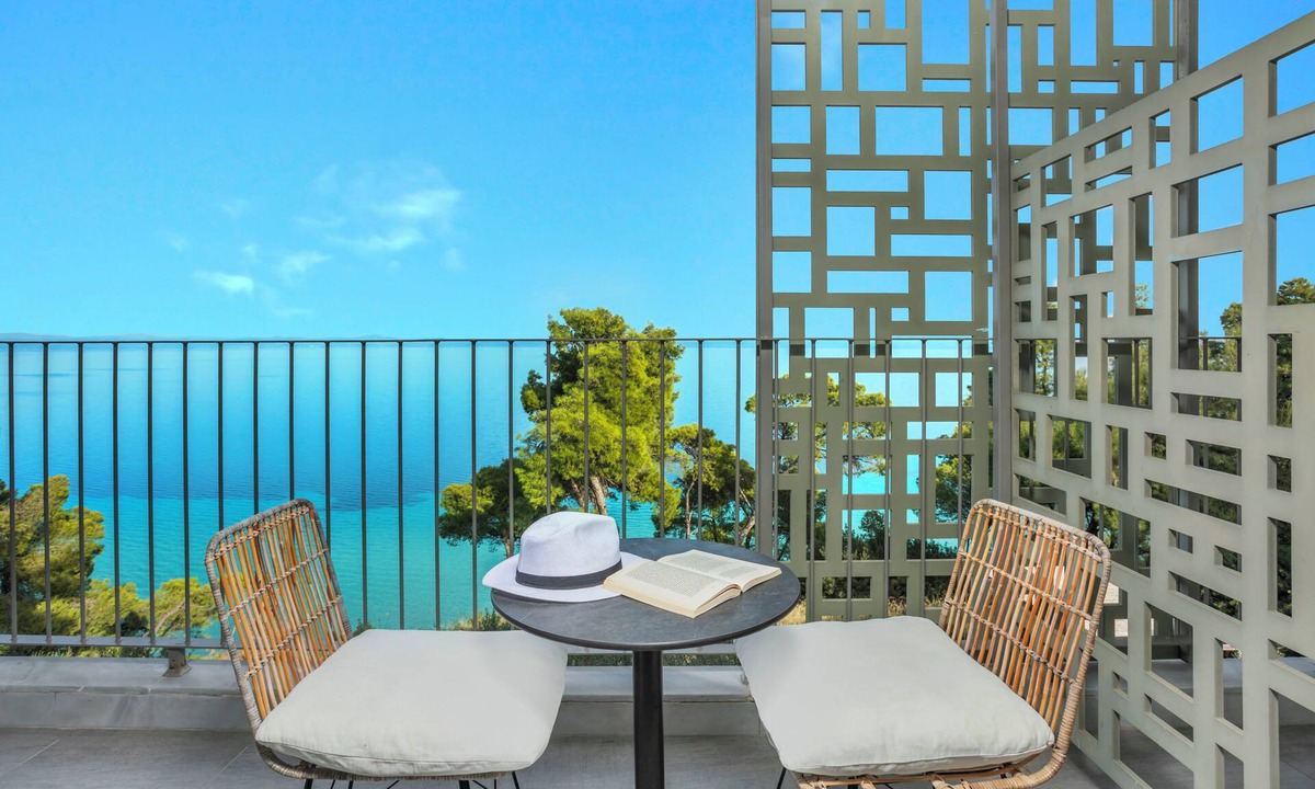Afytos Hotel | Elies 33 Bio Retreat