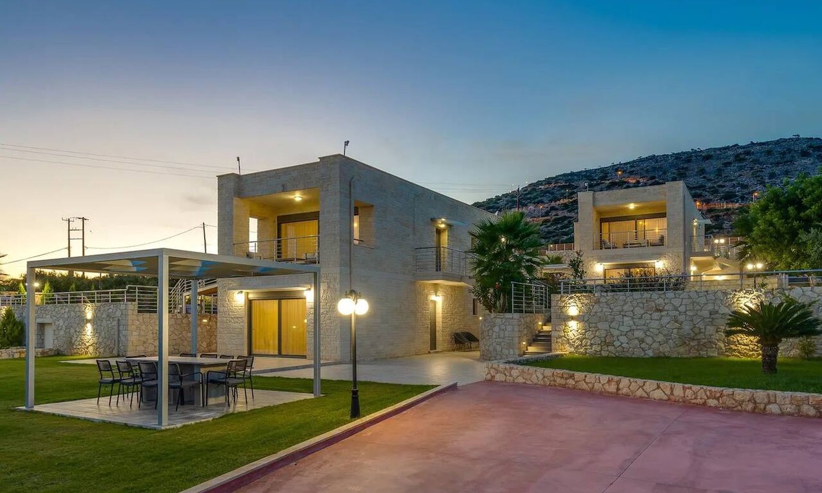 Marathi House | Elios Estate | 22-Guest Villa with Heated Pool