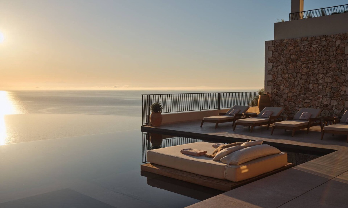 Korithi Villa | Eliterra Villa I, Timeless Serenity & Heated Pool