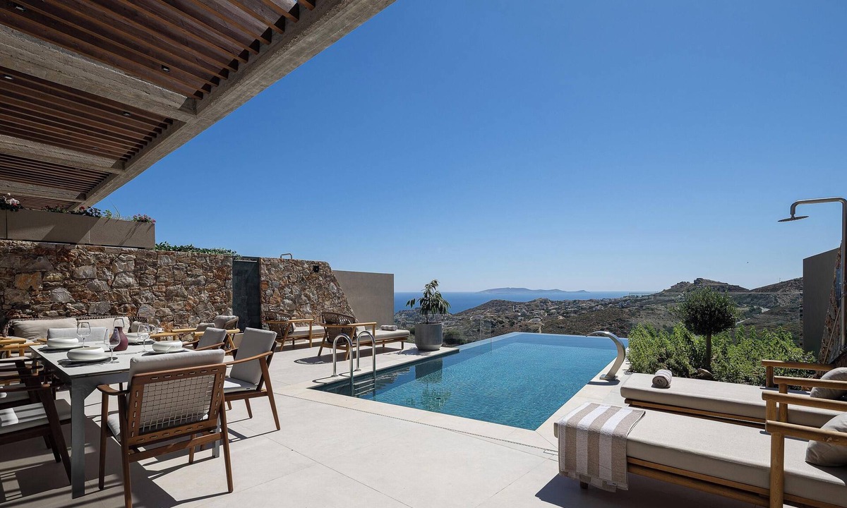 Agia Pelagia Villa | Elysium Caved Alousia - Carved From Calm by etouri