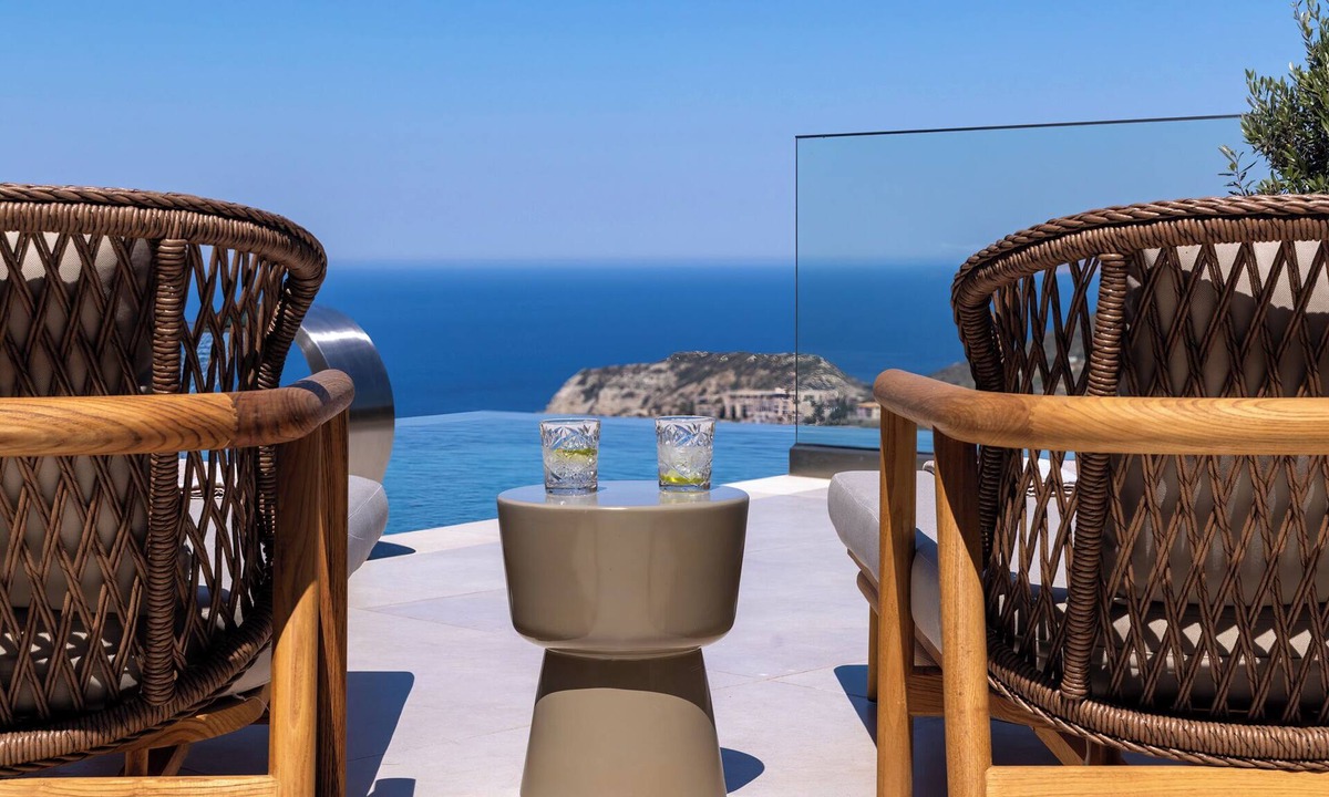 Agia Pelagia Villa | Elysium Caved Salvia - Carved From Calm by etouri