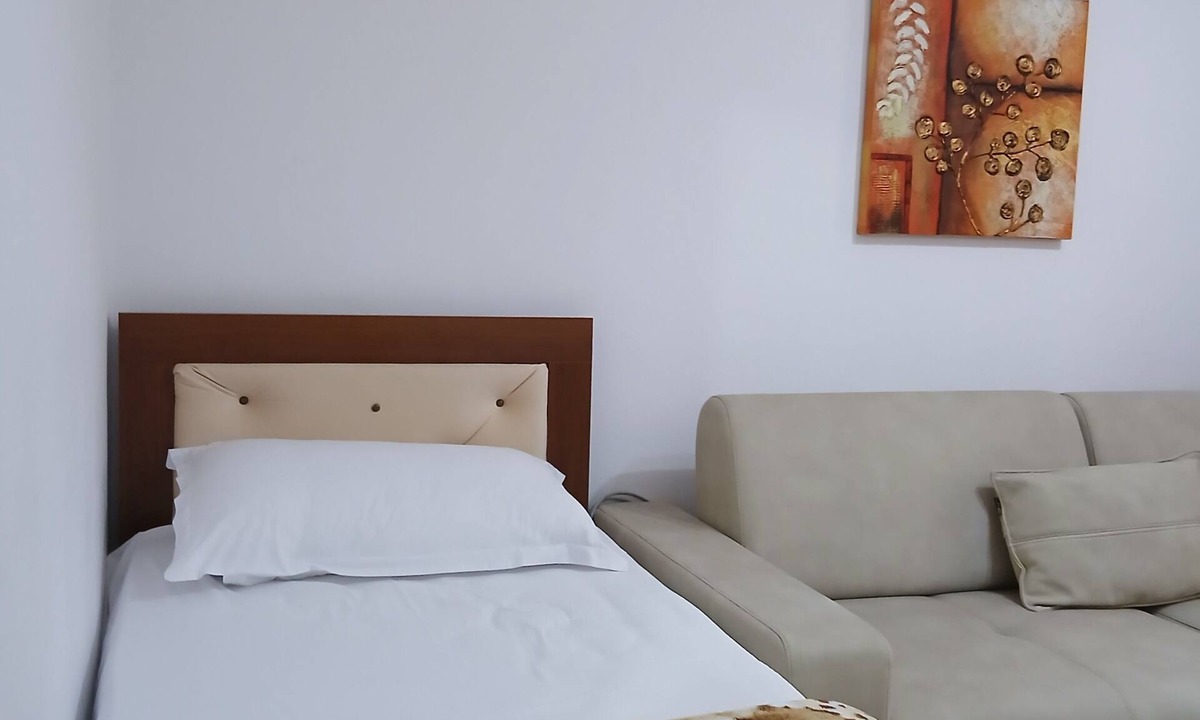 Berat Apartment | Enjoyable 1-bedroom apartment with AC in charming Berat