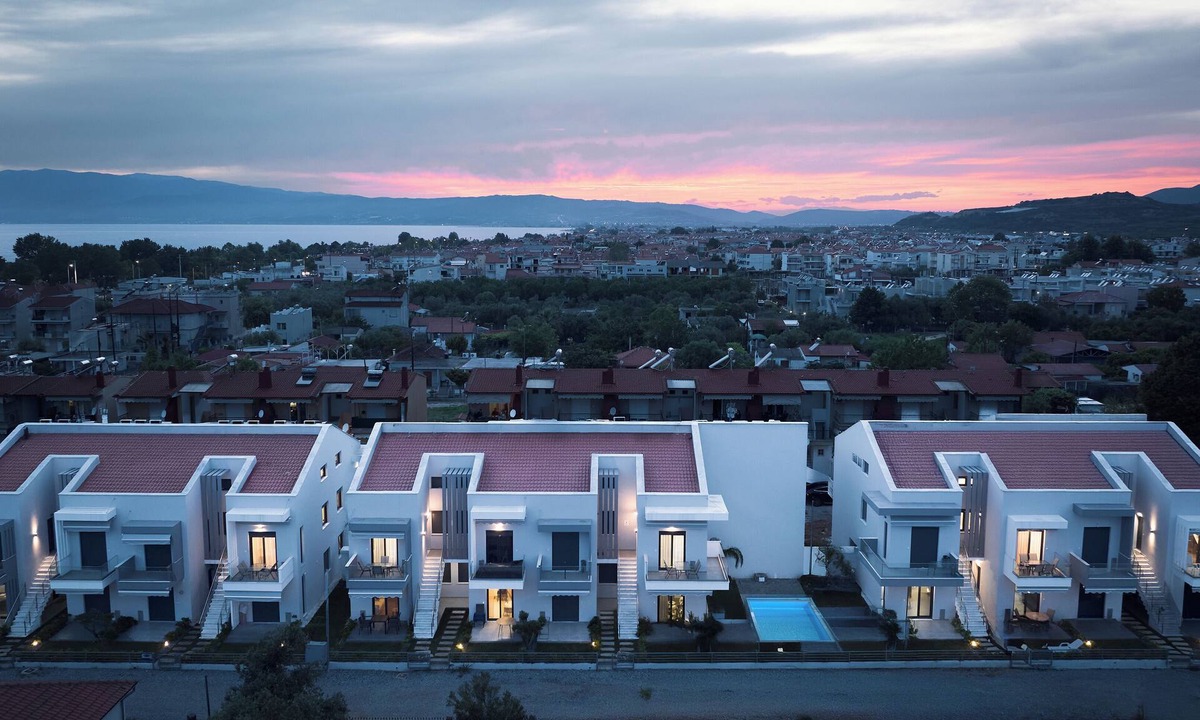 Ofrinion Apartment | Erato Residential Complex